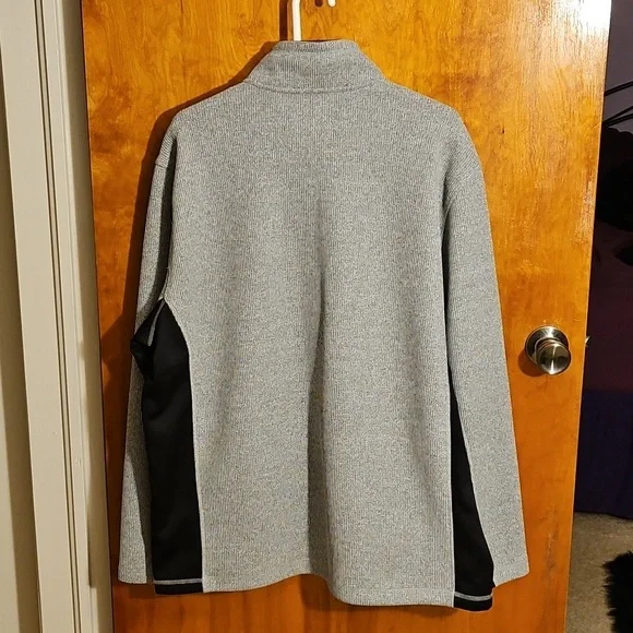 IZOD Fleece Zip-Up XL - Picture 3 of 6